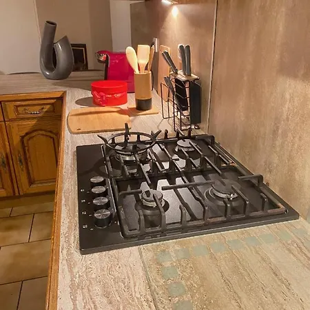 « chez Falco » Vue Sur Le Chateau